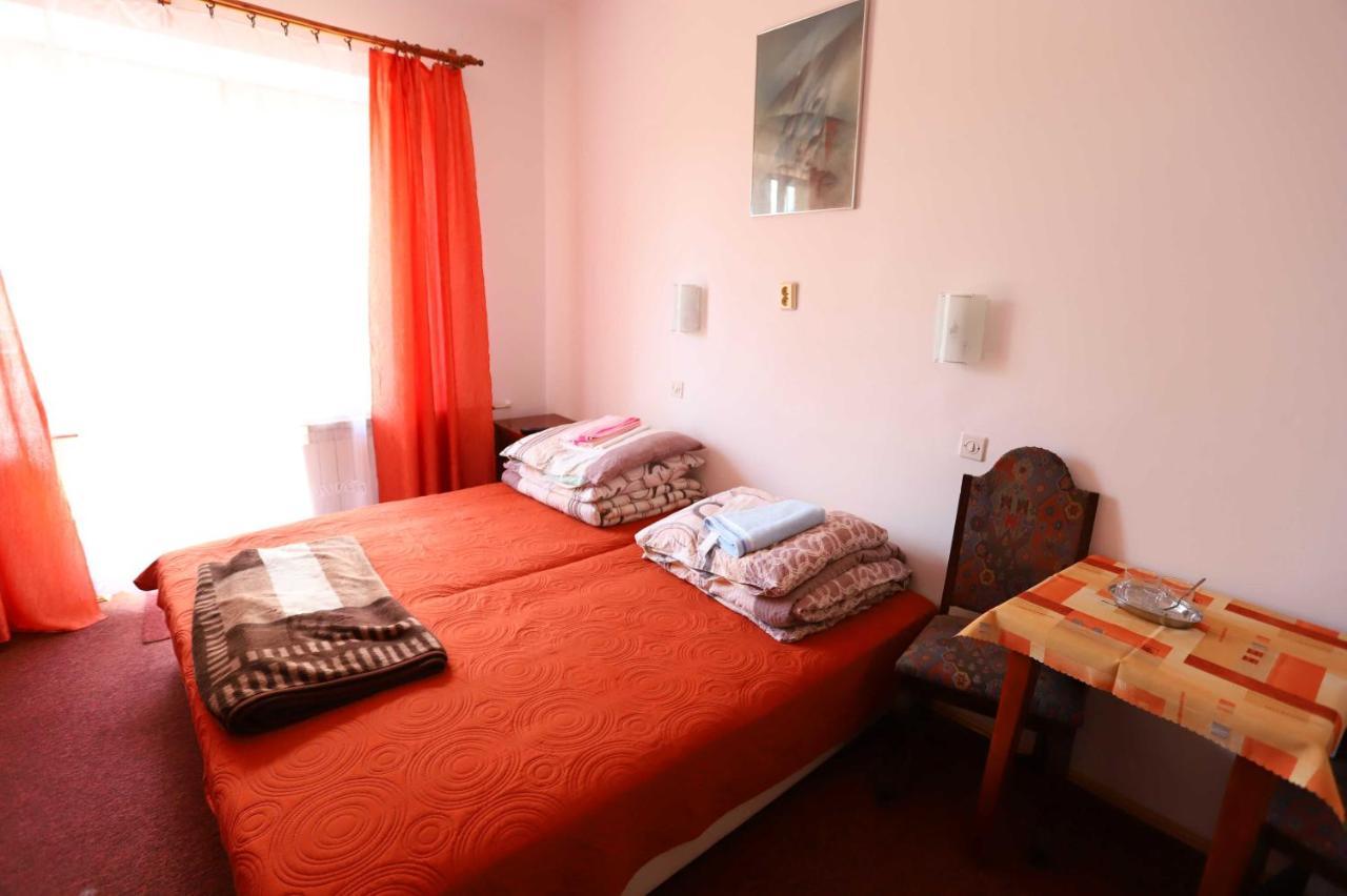 Domy Wczasowe Tryumfy Bed & Breakfast Krynica Zdroj Luaran gambar