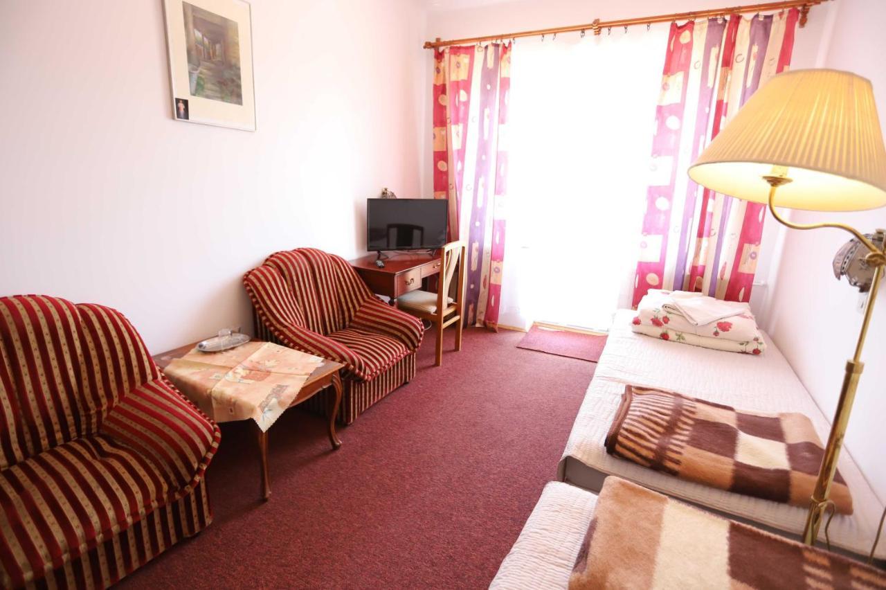 Domy Wczasowe Tryumfy Bed & Breakfast Krynica Zdroj Luaran gambar