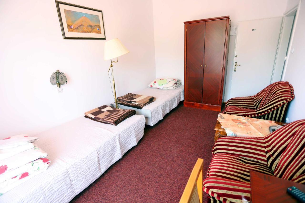 Domy Wczasowe Tryumfy Bed & Breakfast Krynica Zdroj Luaran gambar