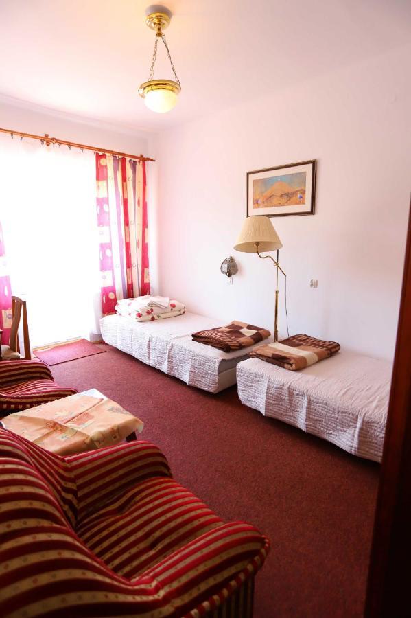 Domy Wczasowe Tryumfy Bed & Breakfast Krynica Zdroj Luaran gambar