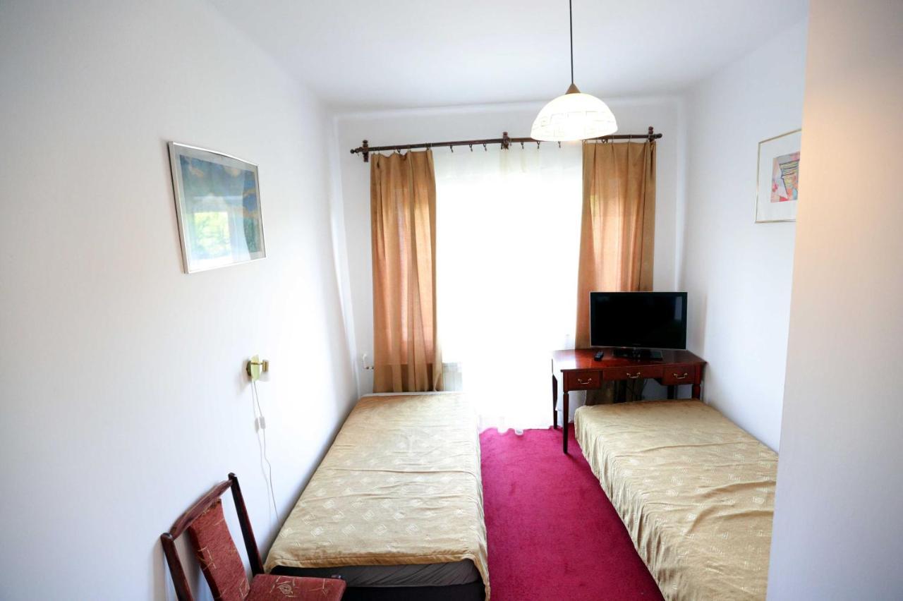 Domy Wczasowe Tryumfy Bed & Breakfast Krynica Zdroj Luaran gambar