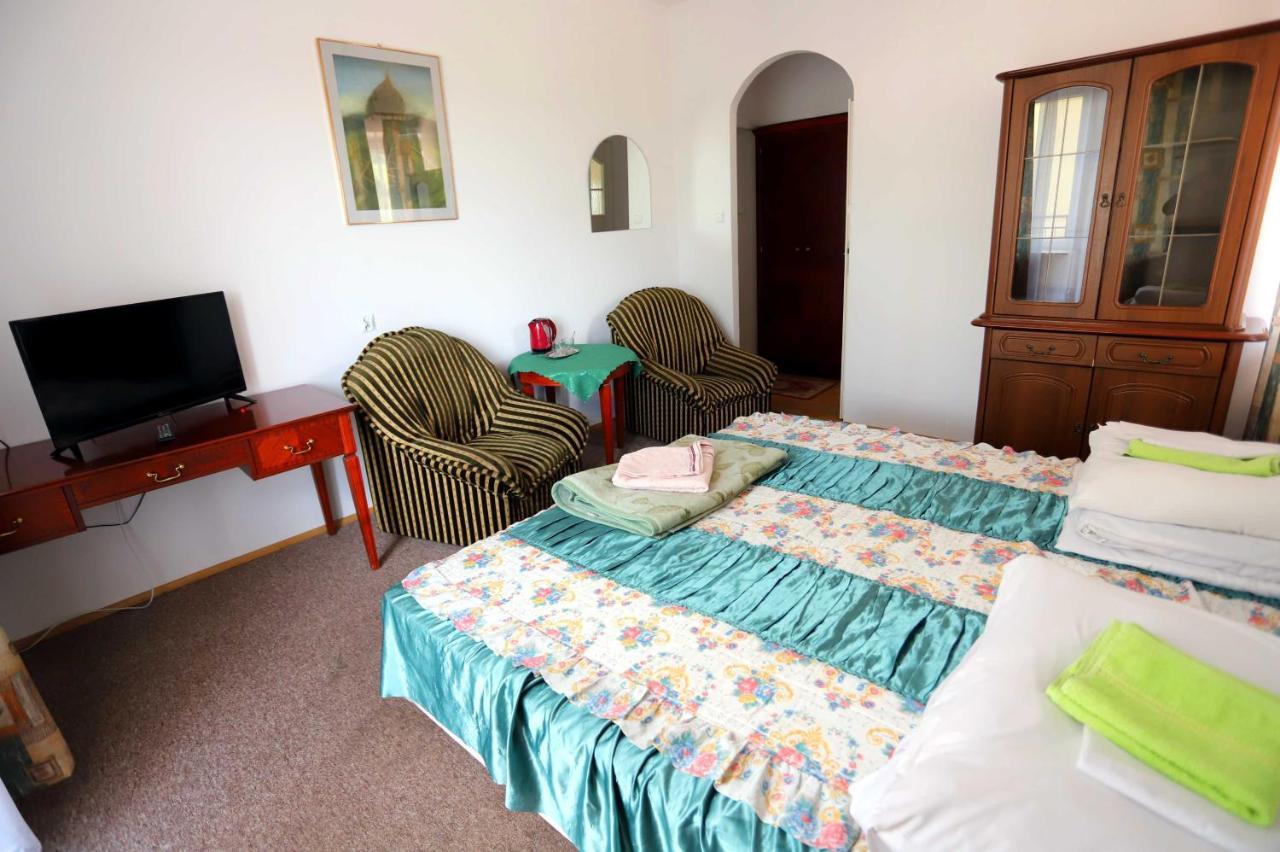 Domy Wczasowe Tryumfy Bed & Breakfast Krynica Zdroj Luaran gambar