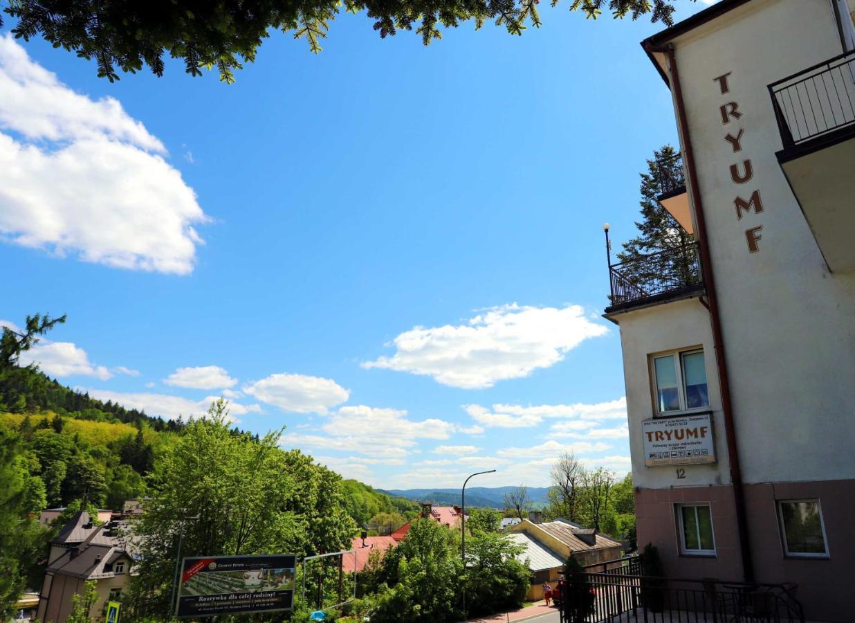 Domy Wczasowe Tryumfy Bed & Breakfast Krynica Zdroj Luaran gambar
