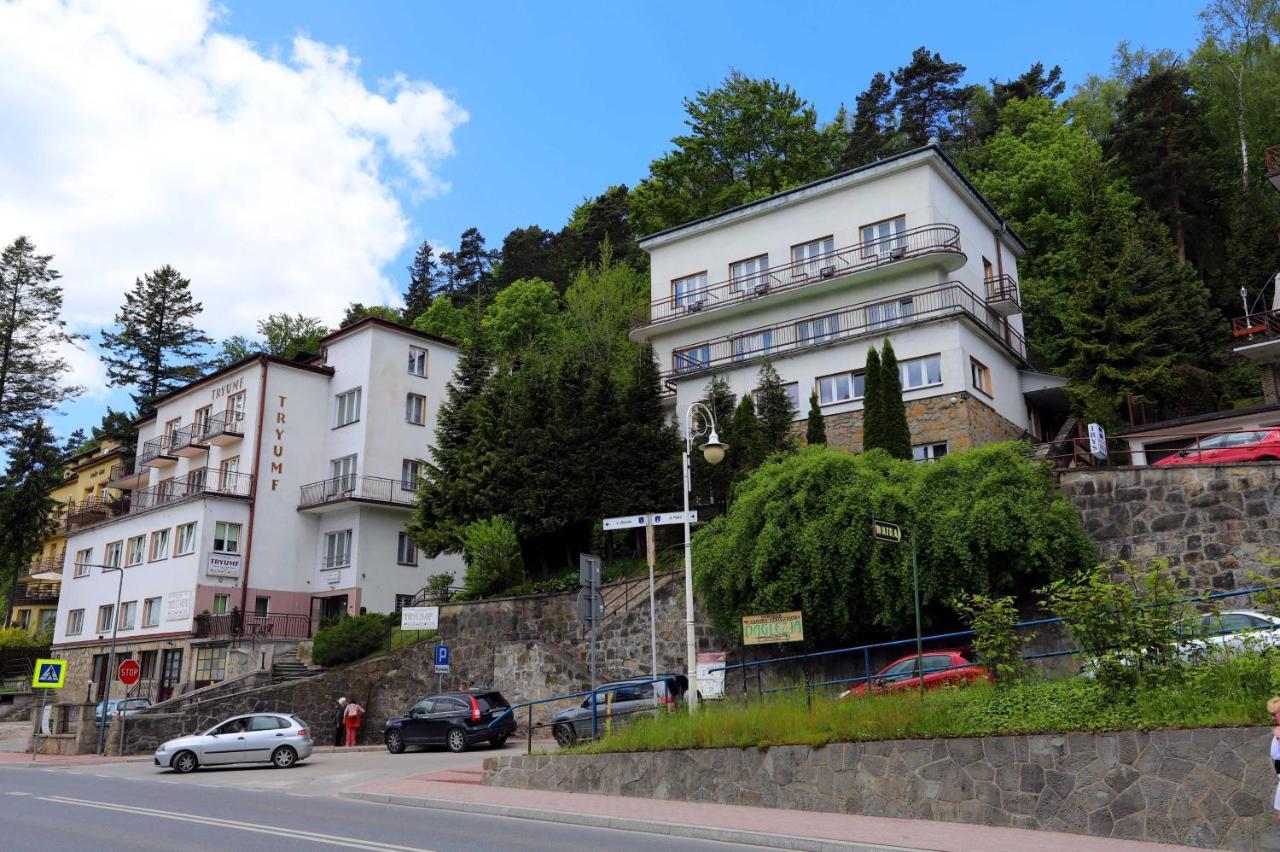 Domy Wczasowe Tryumfy Bed & Breakfast Krynica Zdroj Luaran gambar