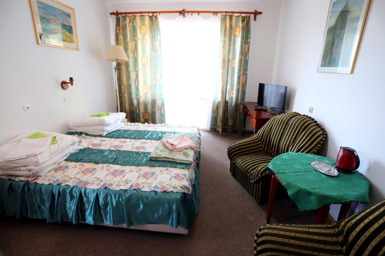 Domy Wczasowe Tryumfy Bed & Breakfast Krynica Zdroj Luaran gambar