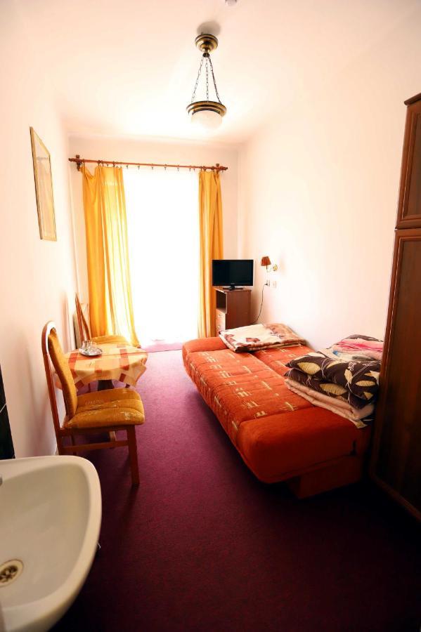 Domy Wczasowe Tryumfy Bed & Breakfast Krynica Zdroj Luaran gambar