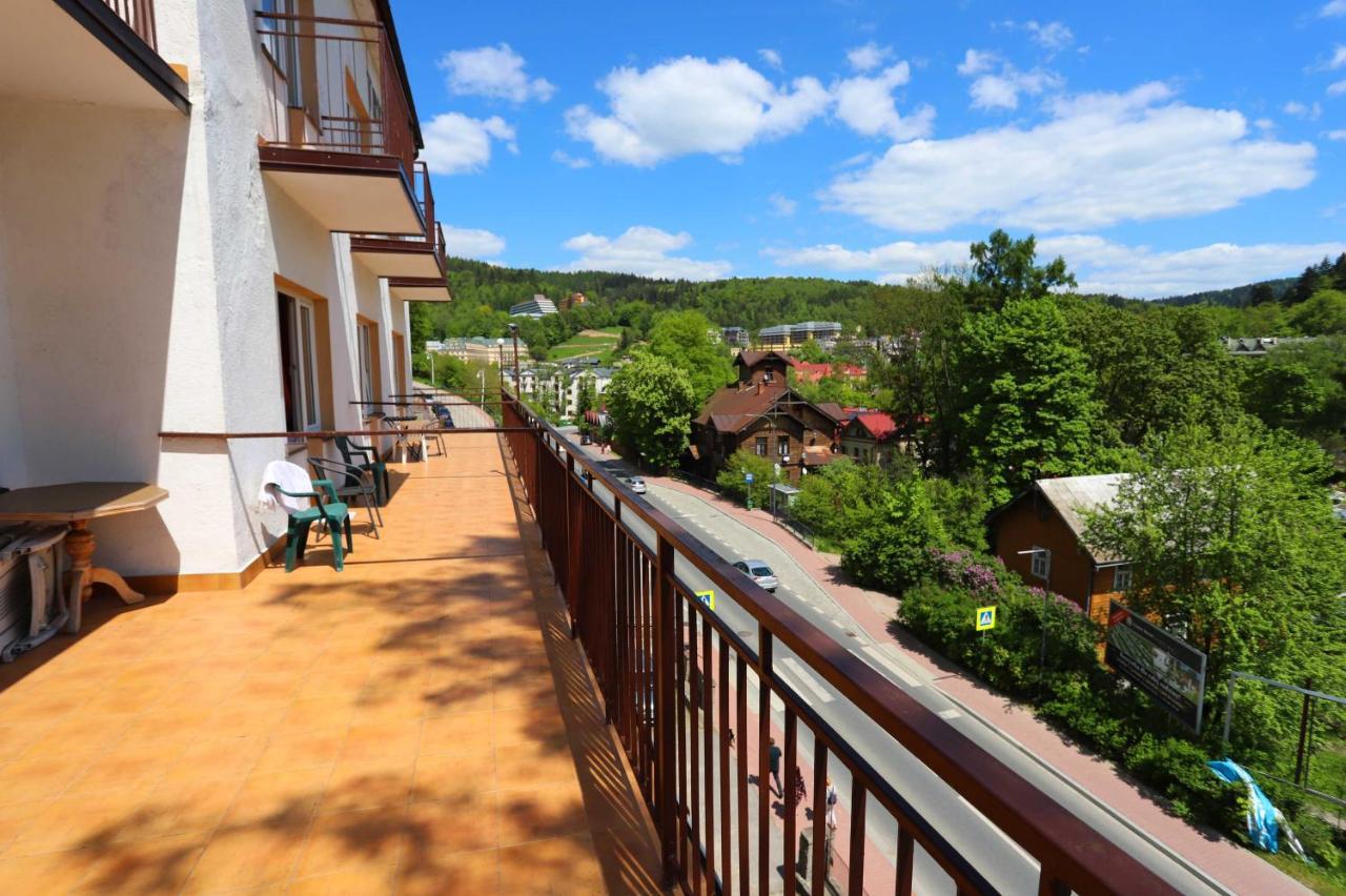 Domy Wczasowe Tryumfy Bed & Breakfast Krynica Zdroj Luaran gambar