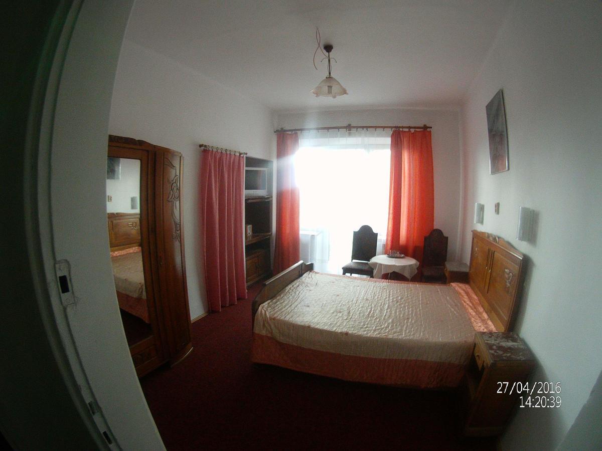Domy Wczasowe Tryumfy Bed & Breakfast Krynica Zdroj Luaran gambar