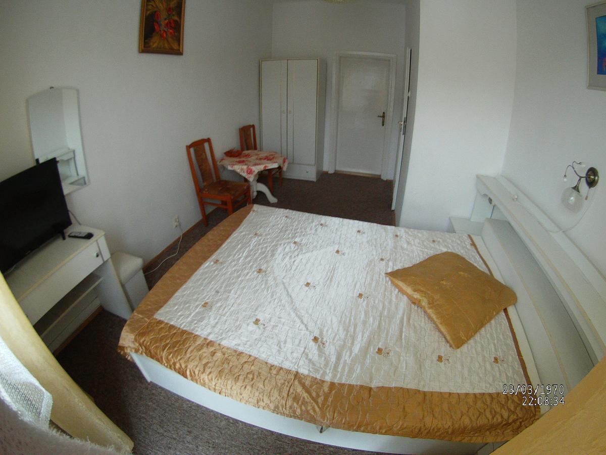 Domy Wczasowe Tryumfy Bed & Breakfast Krynica Zdroj Luaran gambar