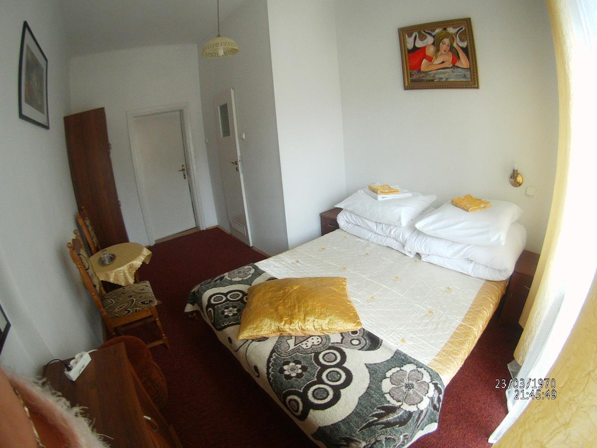 Domy Wczasowe Tryumfy Bed & Breakfast Krynica Zdroj Luaran gambar